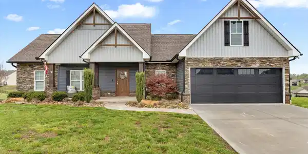 2891 Alden Glenn Court
