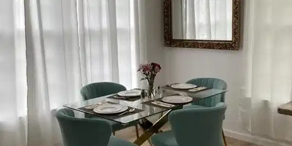 Image 3: 6