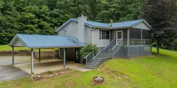 161 Adcock Hollow Rd