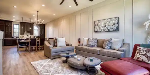 Image 4: living room2