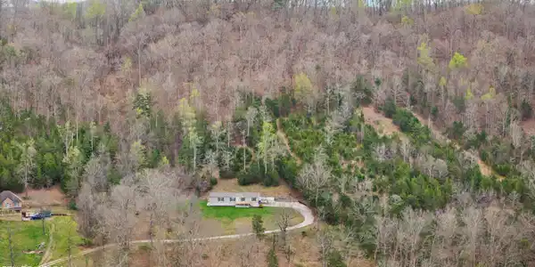 150 E Raccoon Valley Drive