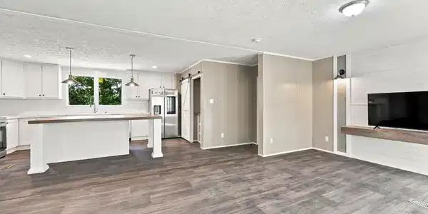 Image 3: 5-web-or-mls-005_260IslandFord