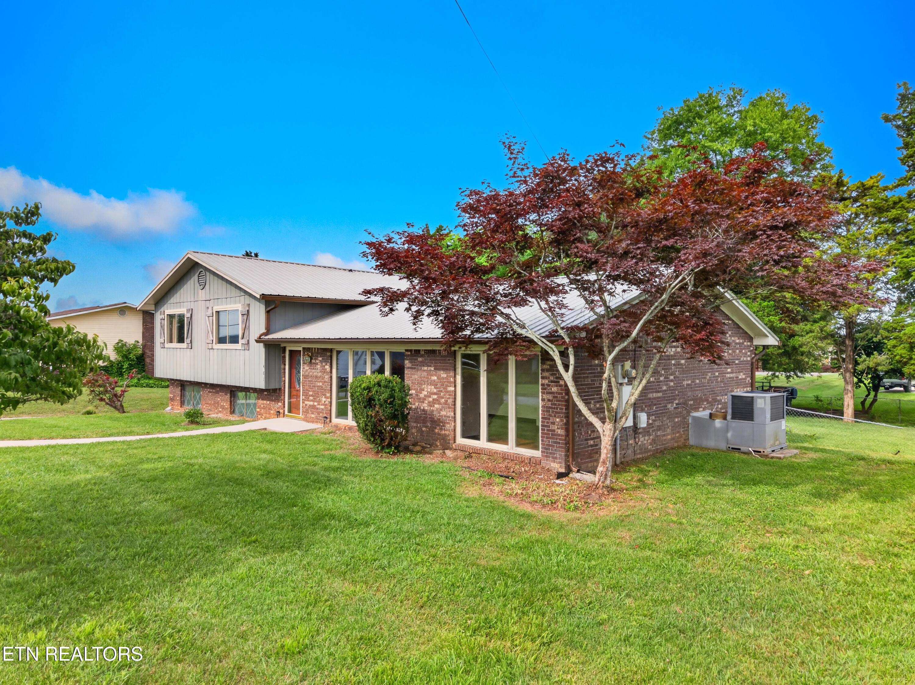 Image 3: 003-481RavenwoodDrive-Morristown-TN-3781