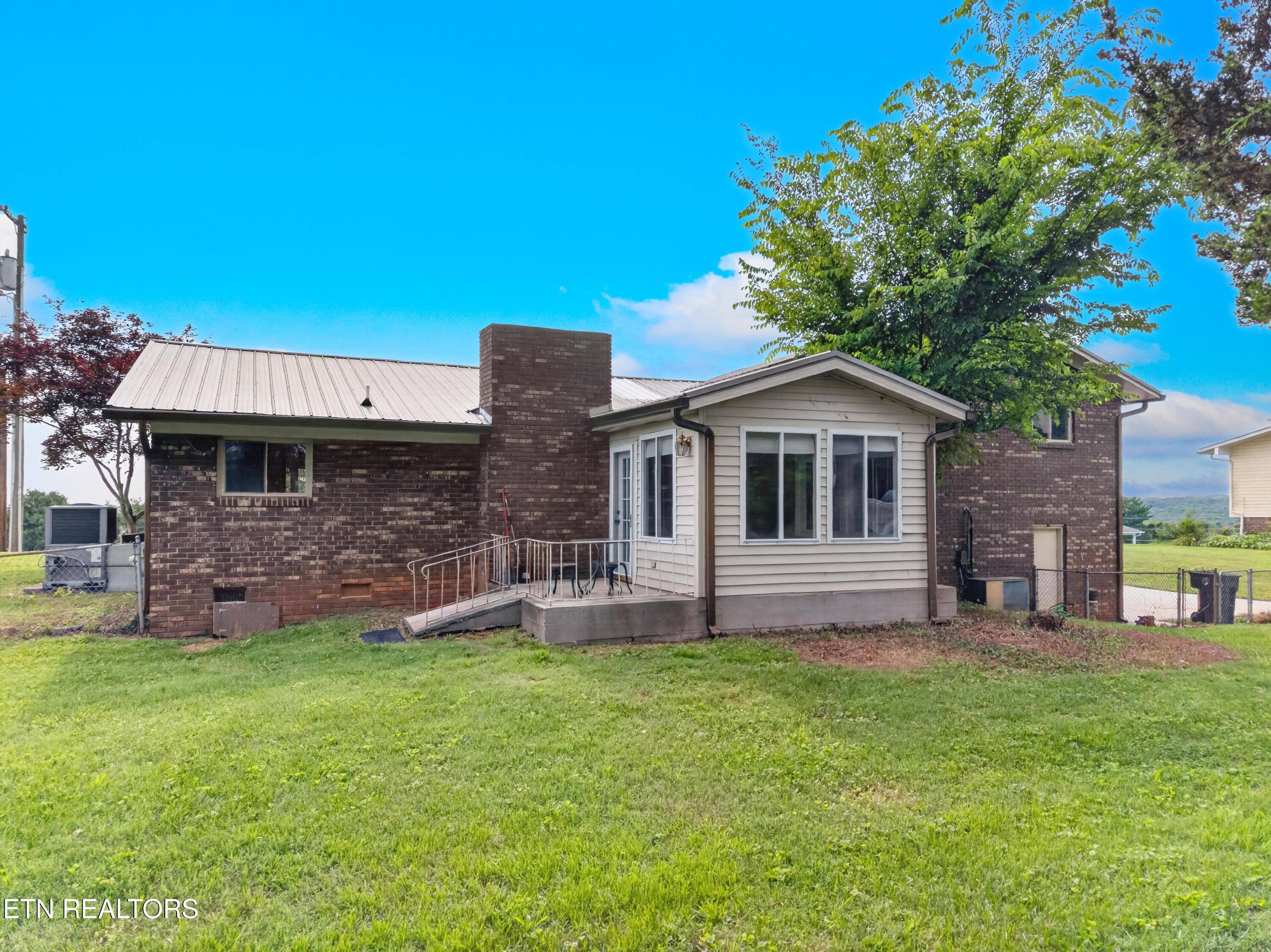 Image 4: 004-481RavenwoodDrive-Morristown-TN-3781