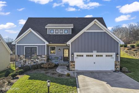 555 Simmons View Drive