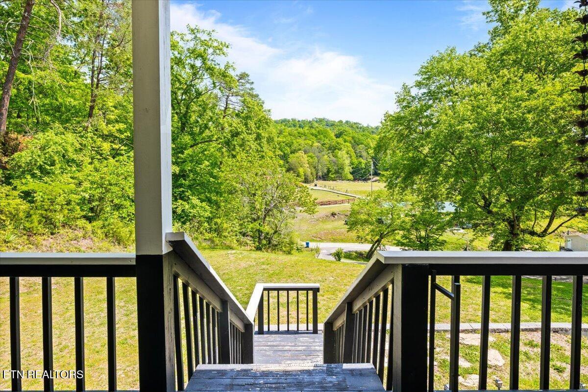 Image 3: 54-161 Mountain View Dr