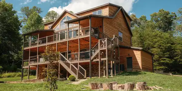 Image 2: back-of-home-2