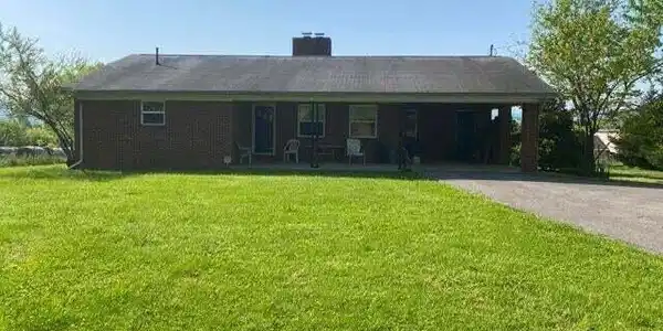 Image 2: 2676 Sevierville Rd 1