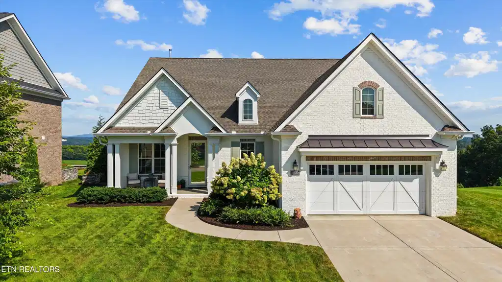 Image 1: Front of Home