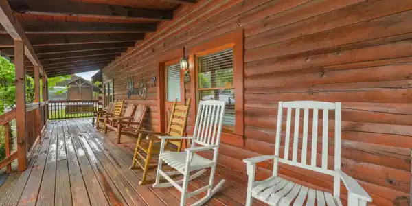 Image 3: 03-3208 White Falcon Way11