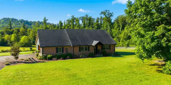 Image 2: 2-web-or-mls-276-Old-Athens-Madisonville