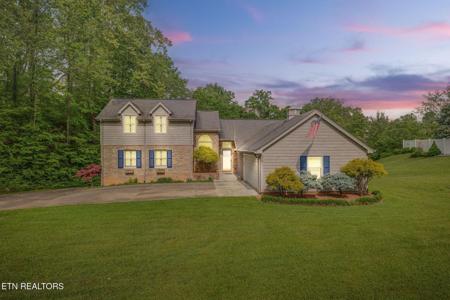 212 Old Castle Rd
