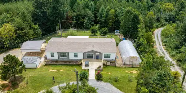 126 Gregory Lane