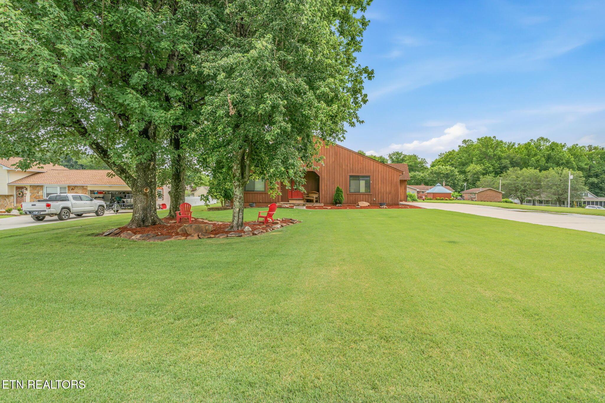 Image 4: 4-web-or-mls-123 Azalea Circle-41