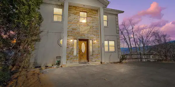 1960 Saint Moritz Drive