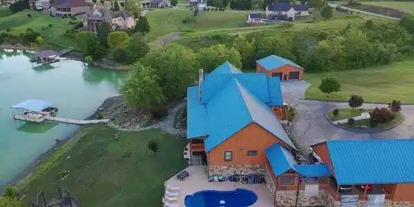 Image 4: 5 Private Acres!