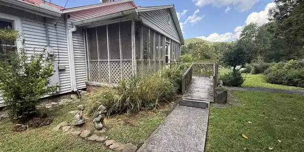 Image 4: Front Porch