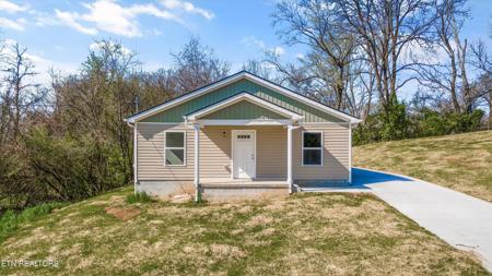 1007 Leon Drive
