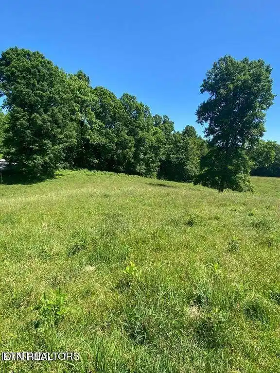 Image 1: lot3