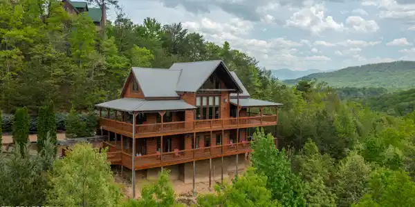 1551 Mountain Dreams Way