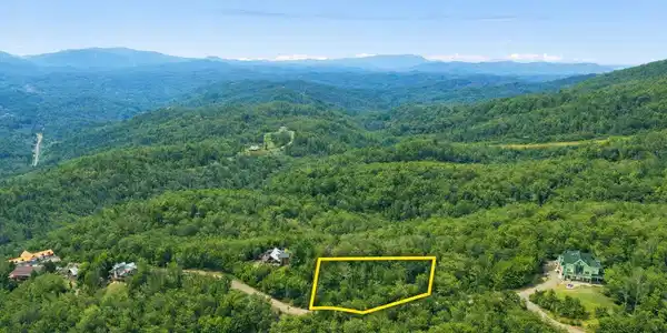 Pinnacle View Rd