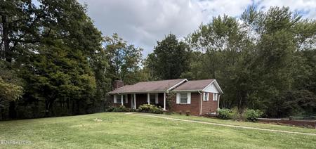 412 S Carter School Rd