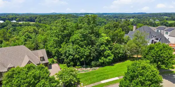 Image 4: 35-web-or-mls-DJI_0710