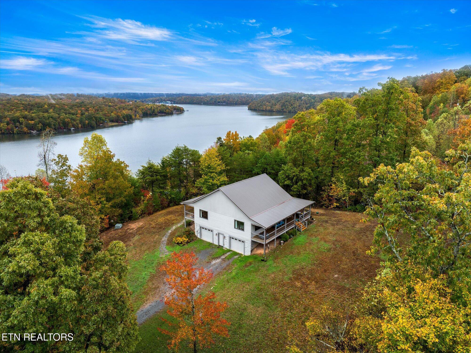 Image 2: 48-720-E-Roddy-Rd-Spring-City-TN-48