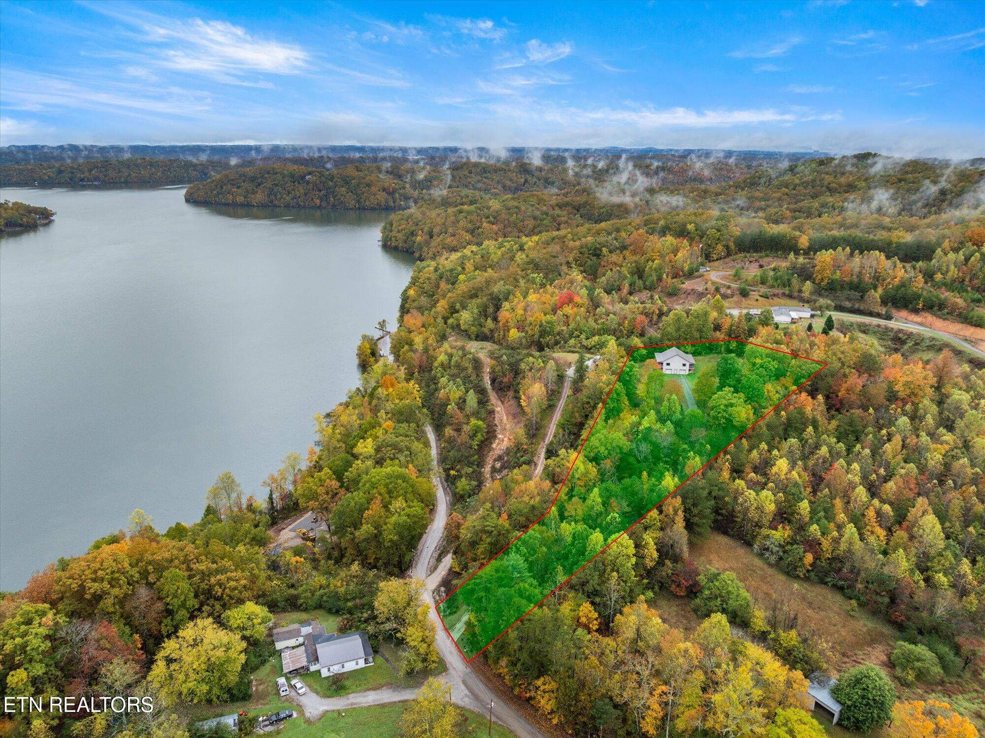 Image 3: 38-720-E-Roddy-Rd-Spring-City-TN-38