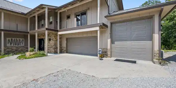 Image 3: 3-175 bullet mountain Dr - 004