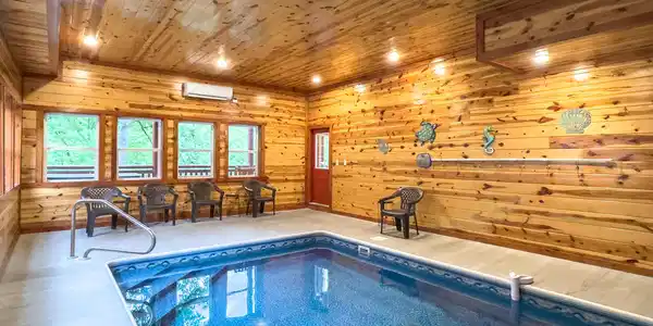 Image 3: pool