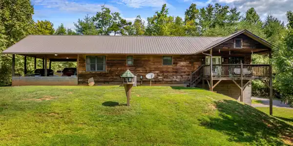 674 E Balls Hollow Rd