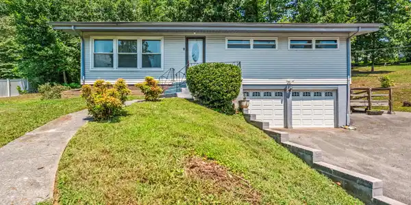 5013 Ridgemont Drive