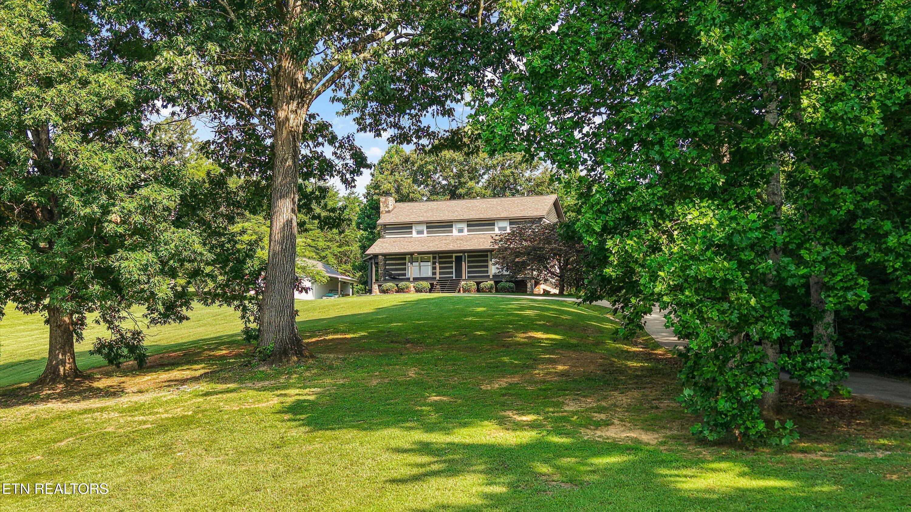 Image 1: 04-6039 Lindrick Ln 55