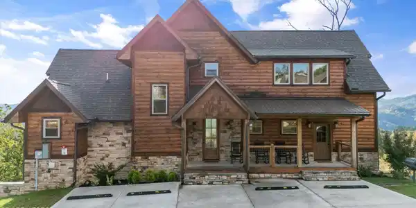 2332 Mimosa Drive