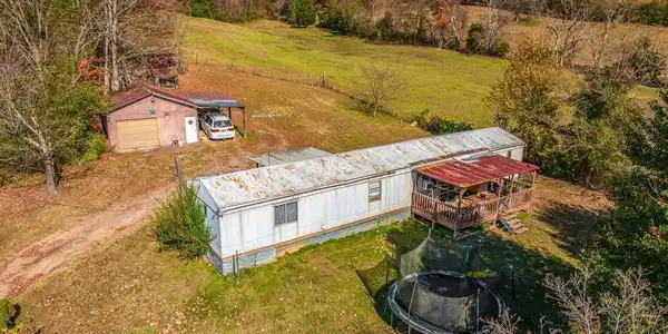 128 Dogwood Lane