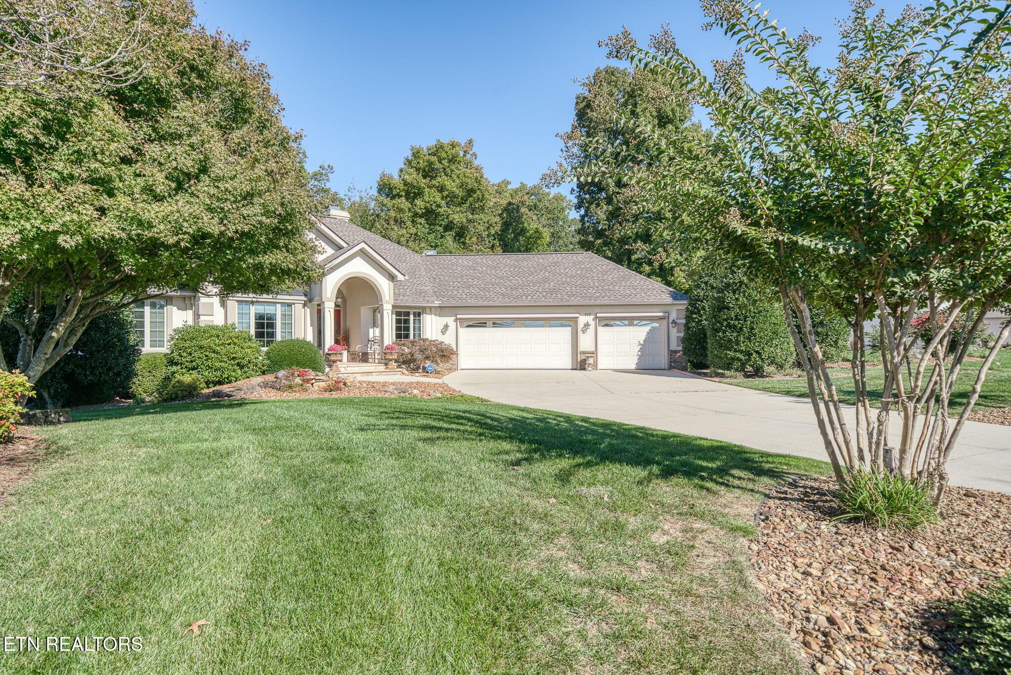 Image 2: 11-web-or-mls-117 Northridge Dr FFG_059_