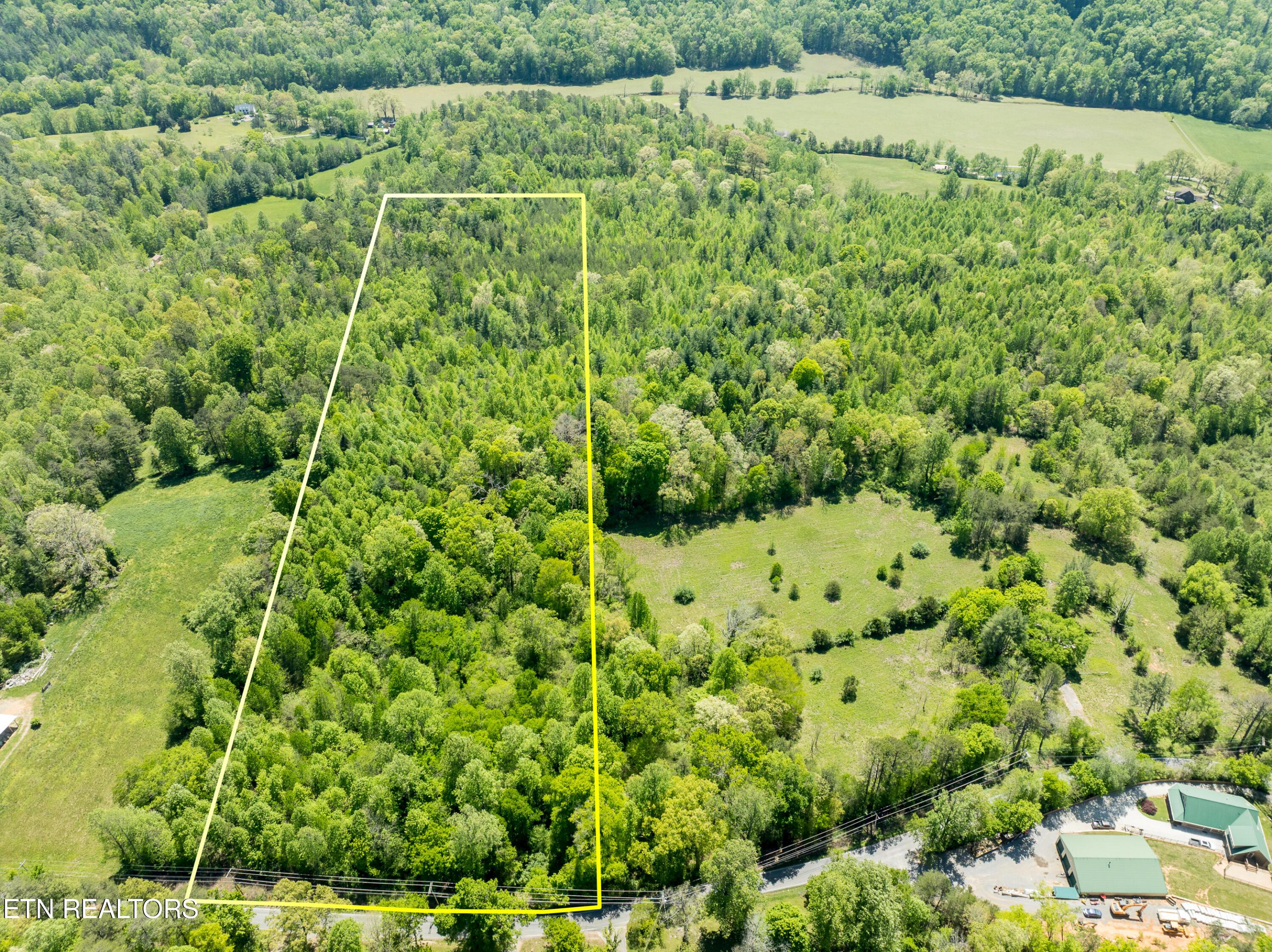 Image 1: Lot 5