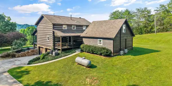 Image 4: 49-6039 Lindrick Ln 49
