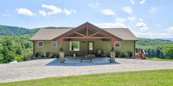 Image 2: 1-web-or-mls-1252 Shellotte Loop_002_TNP