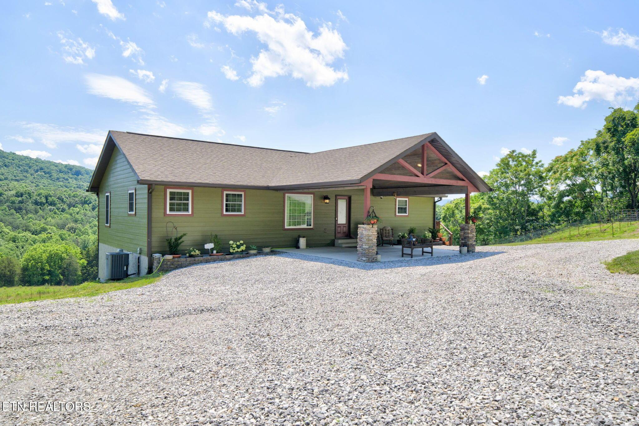 Image 3: 2-web-or-mls-1252 Shellotte Loop_007_TNP