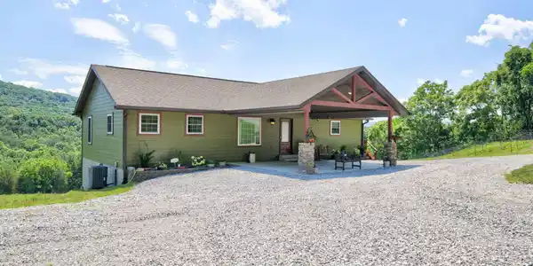 Image 3: 2-web-or-mls-1252 Shellotte Loop_007_TNP