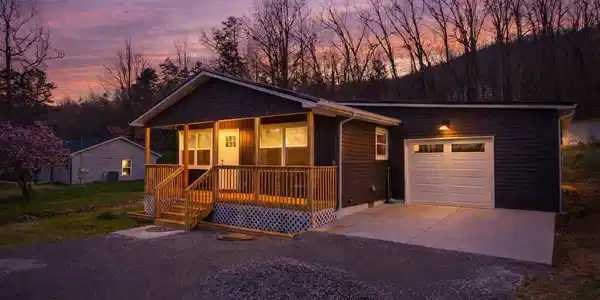 208 Old Lake City Hwy