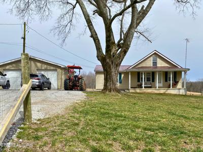 5446 Dogwood Rd