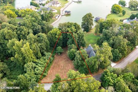 Colonial Harbor Dr