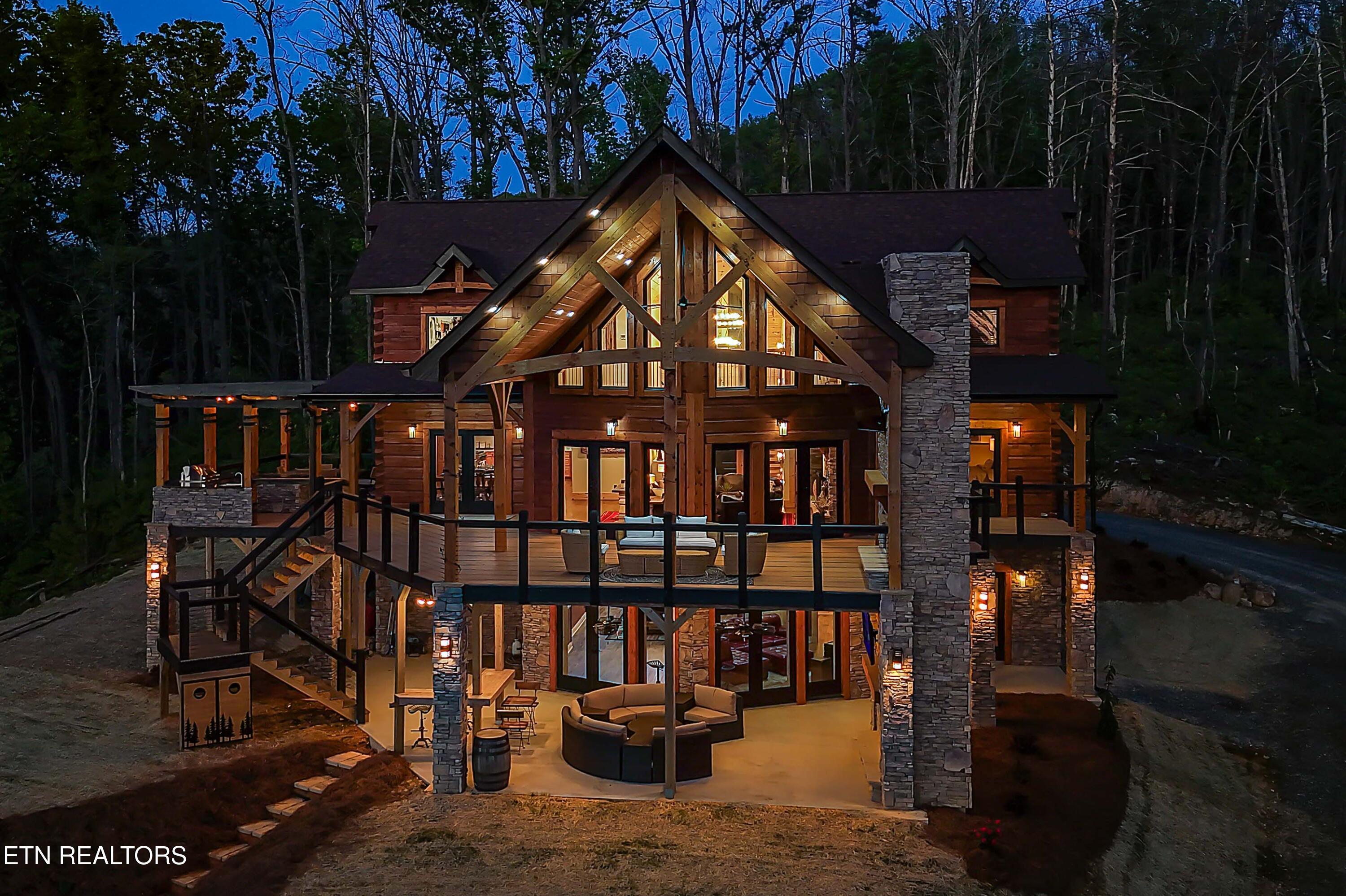 Image 1: DJI_20240502205745_0061_D