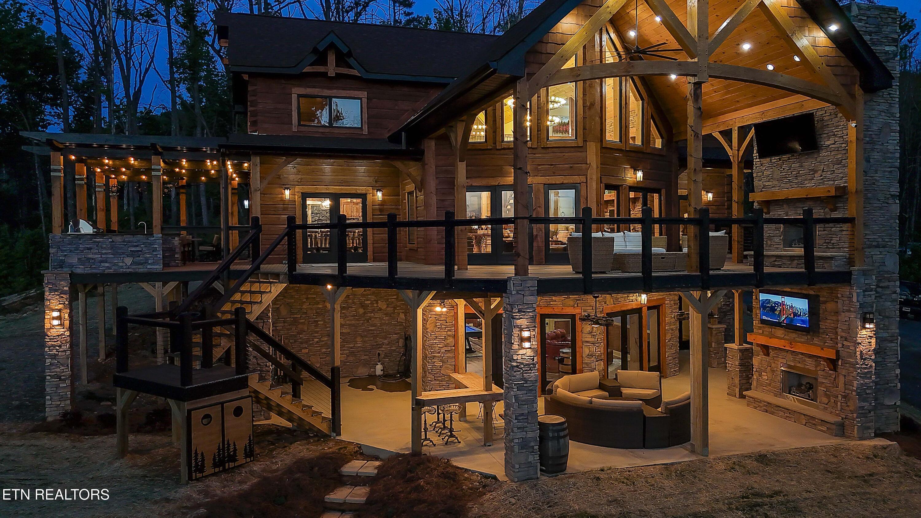 Image 2: DJI_20240502205828_0064_D