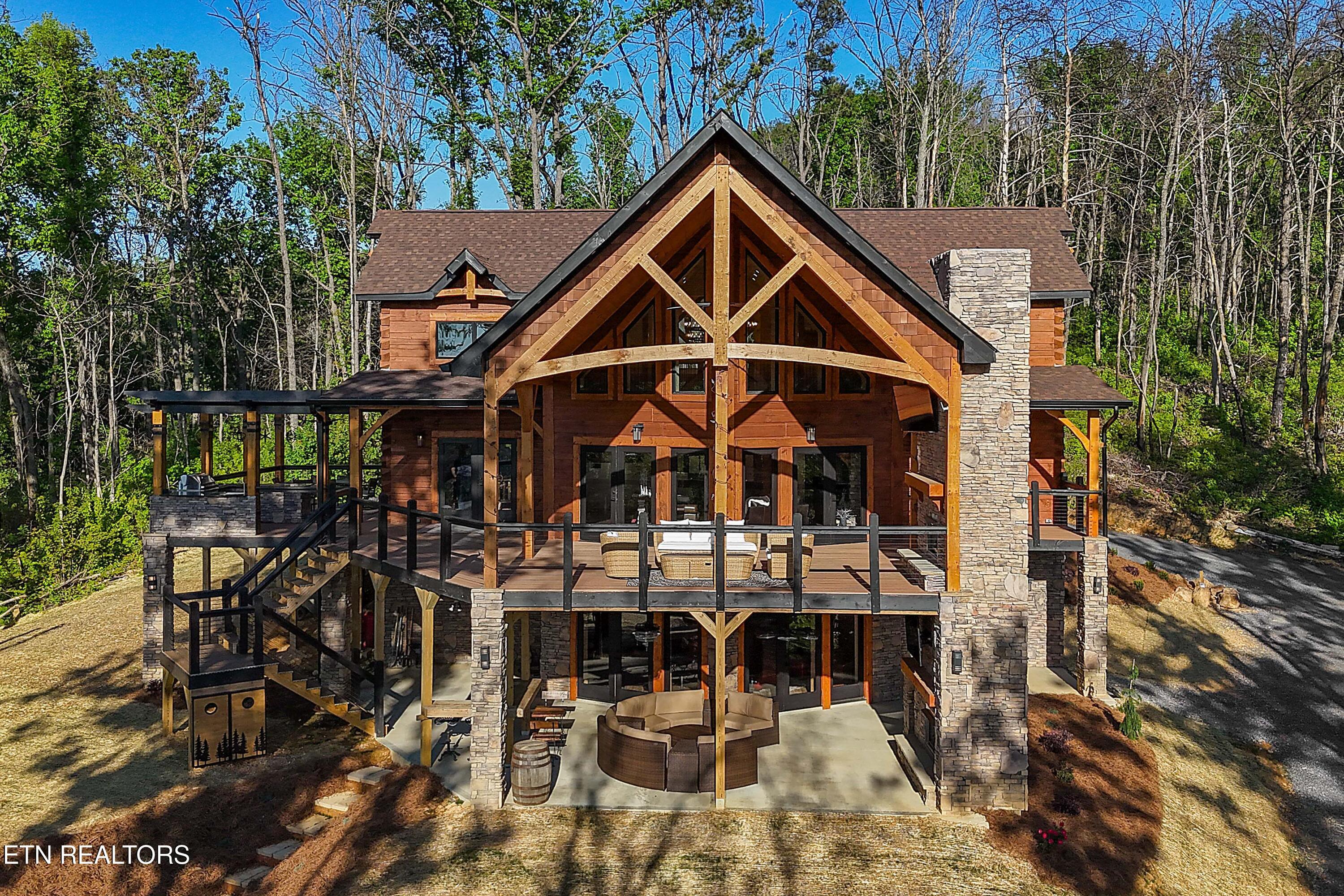 Image 4: DJI_20240502184205_0054_D