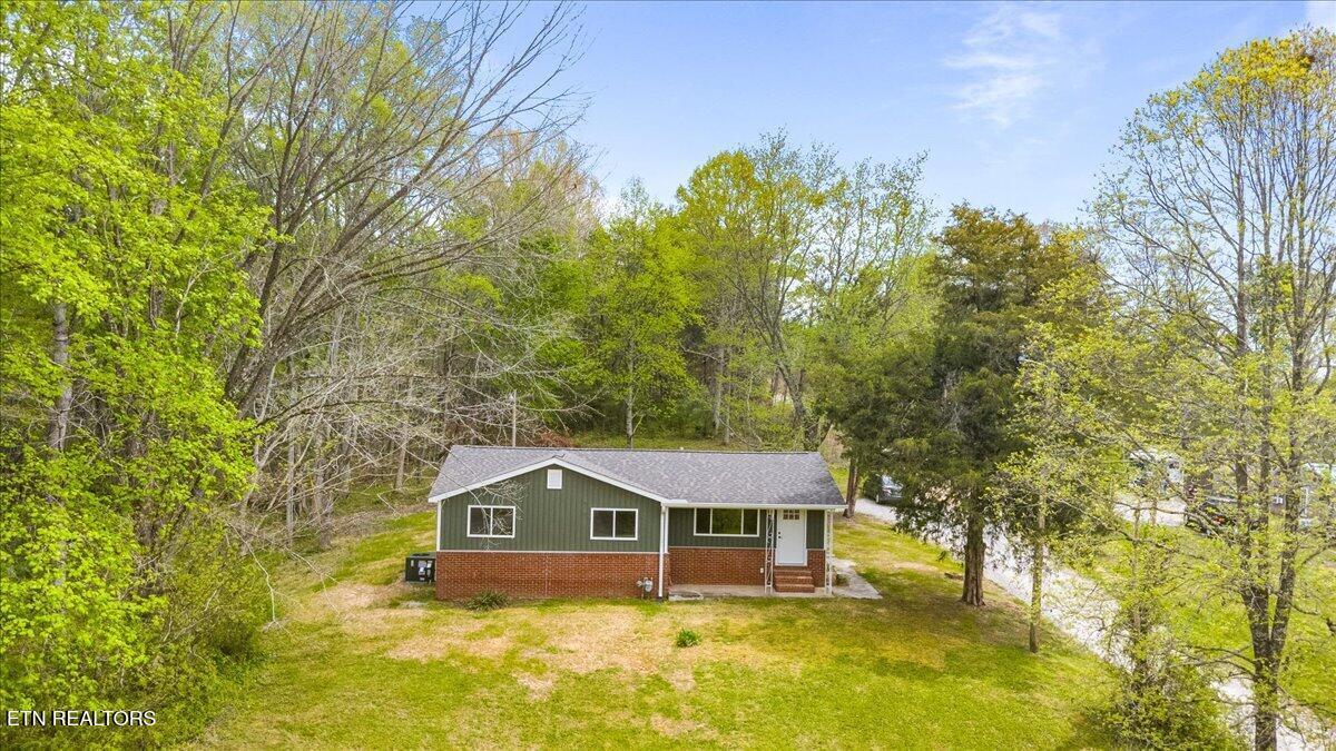 Image 2: 01-135 Cougar Ridge Pvt Dr
