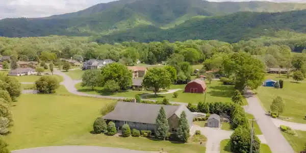 Image 2: DJI_0661-HDR